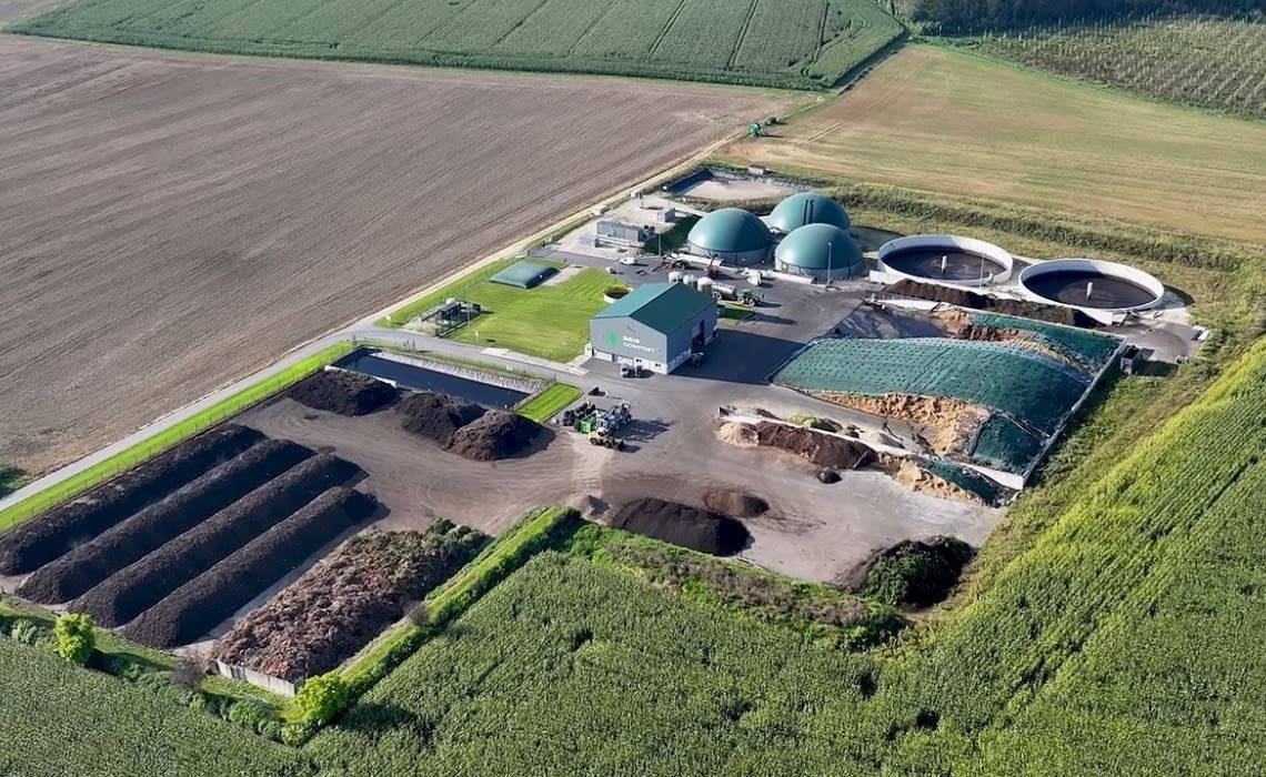 Vue drone d'un site de méthanisation et compostage Brie Compost